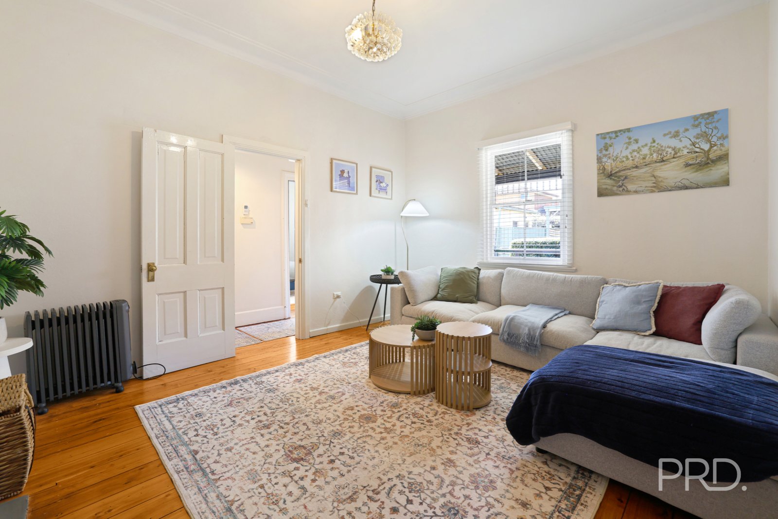 37 Griffin Avenue TAMWORTH 8