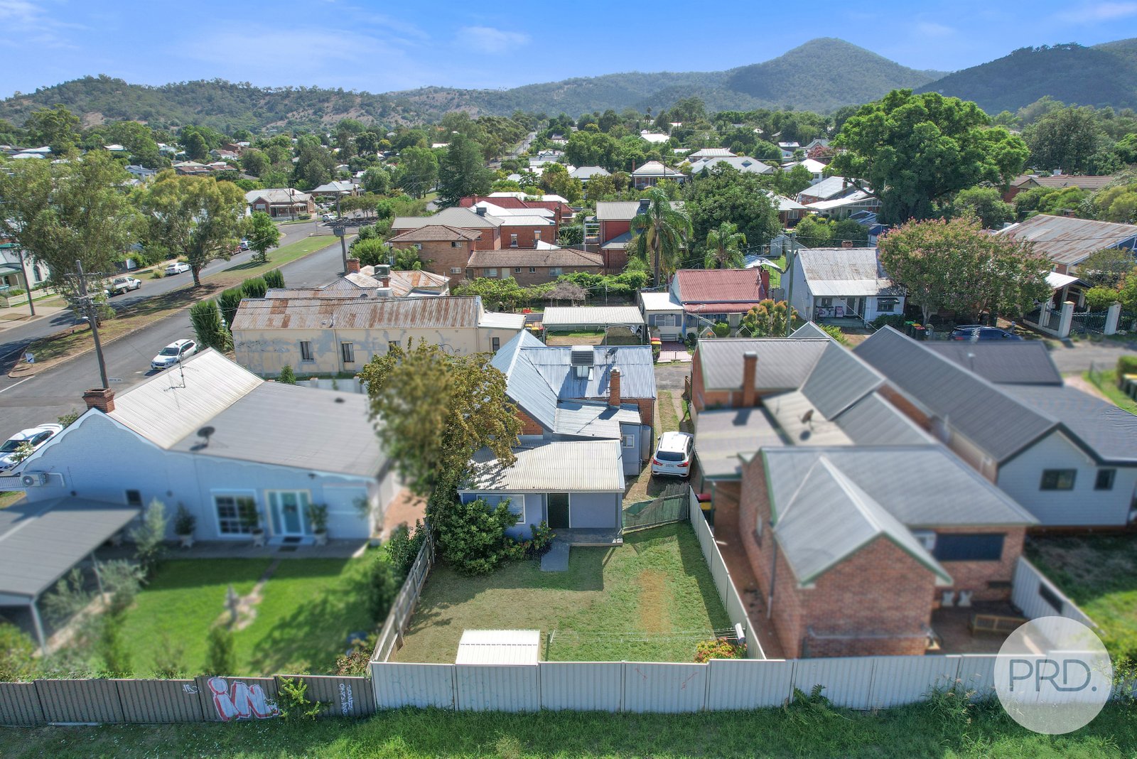 37 Griffin Avenue TAMWORTH 19