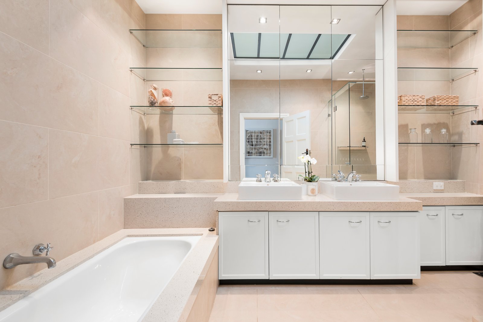 Real Estate and Property in 37 Hampden Road, Armadale, VIC