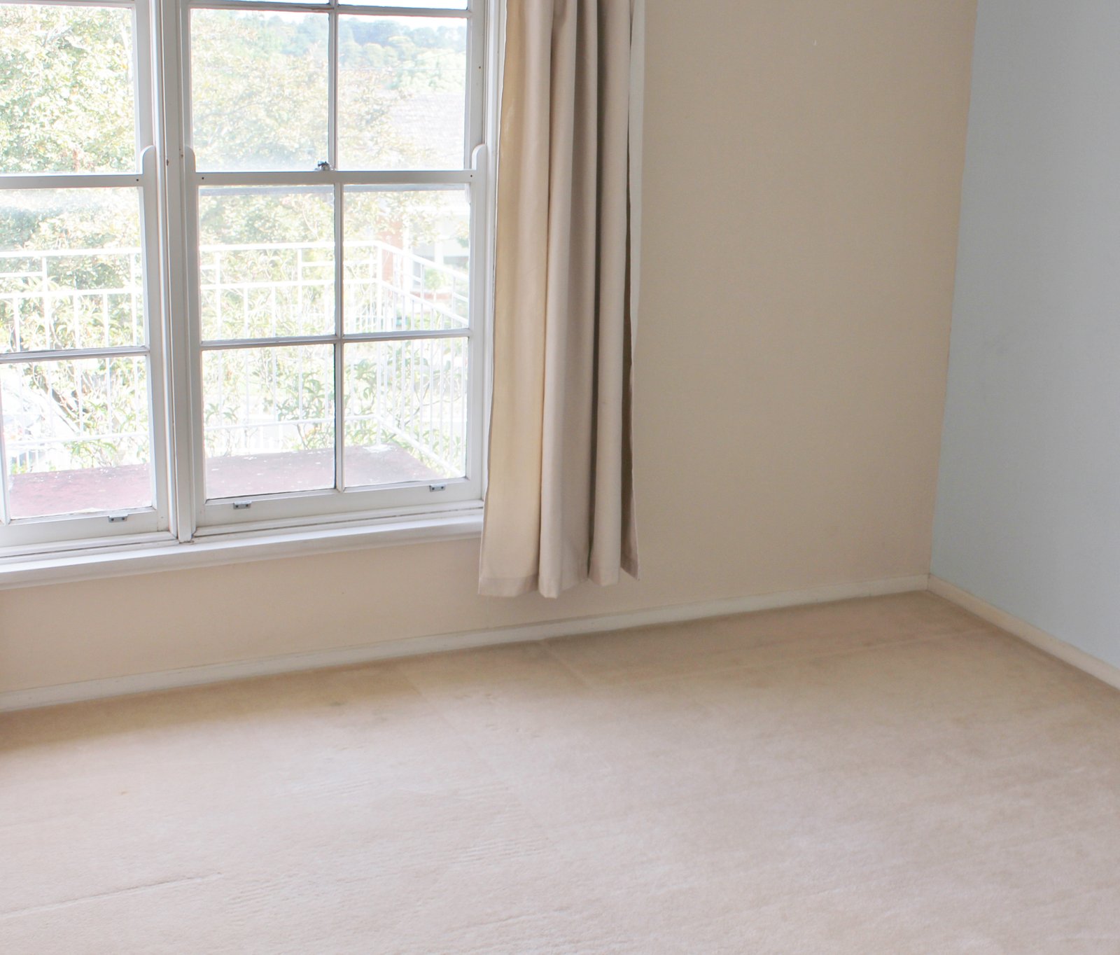 Gallery: 37 Hillside Road