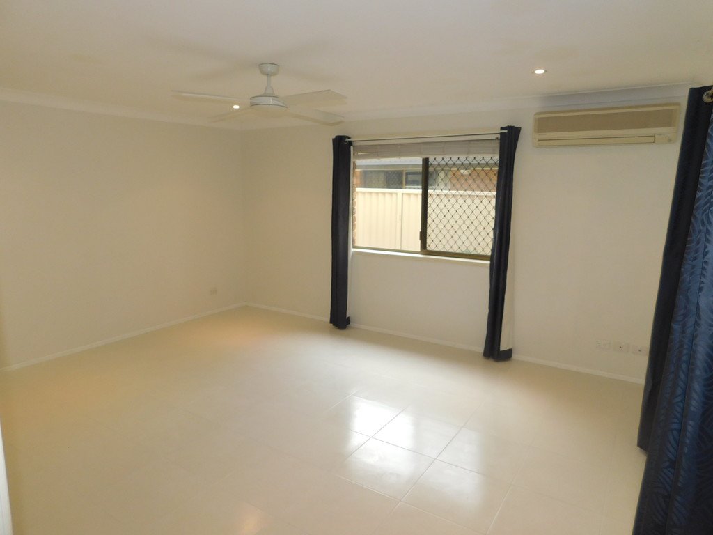 3/7 Hillstar Avenue BURLEIGH WATERS 4