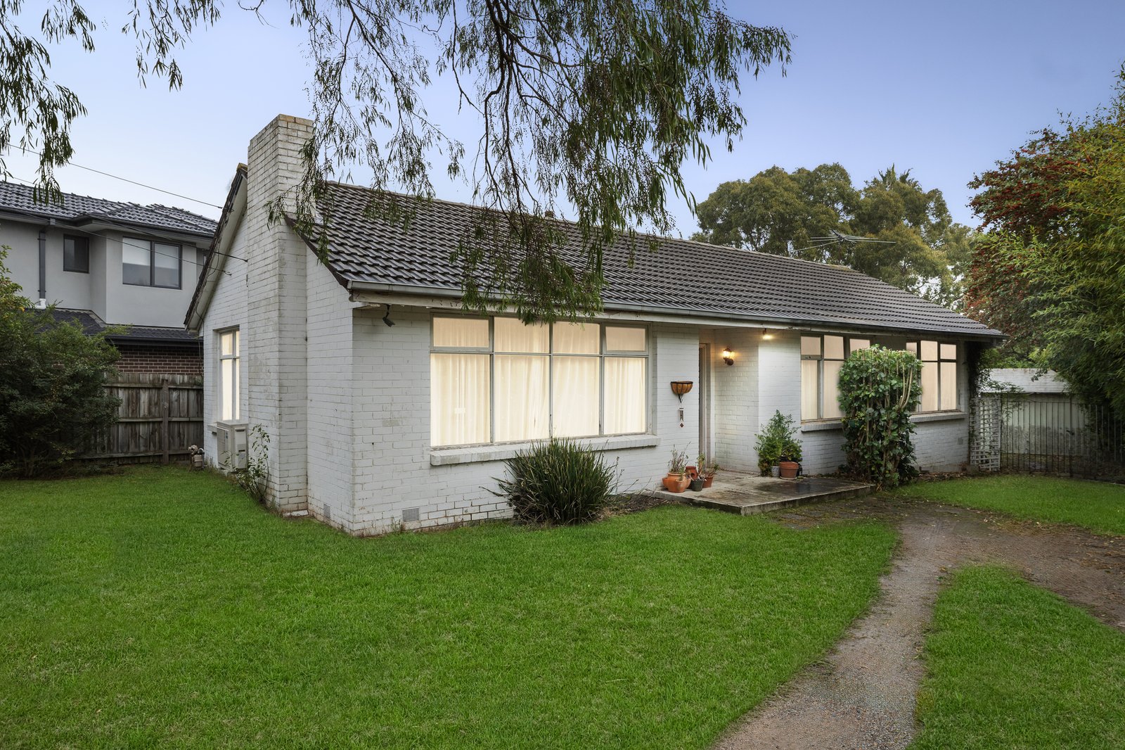 Gallery: 37 Hillview Avenue