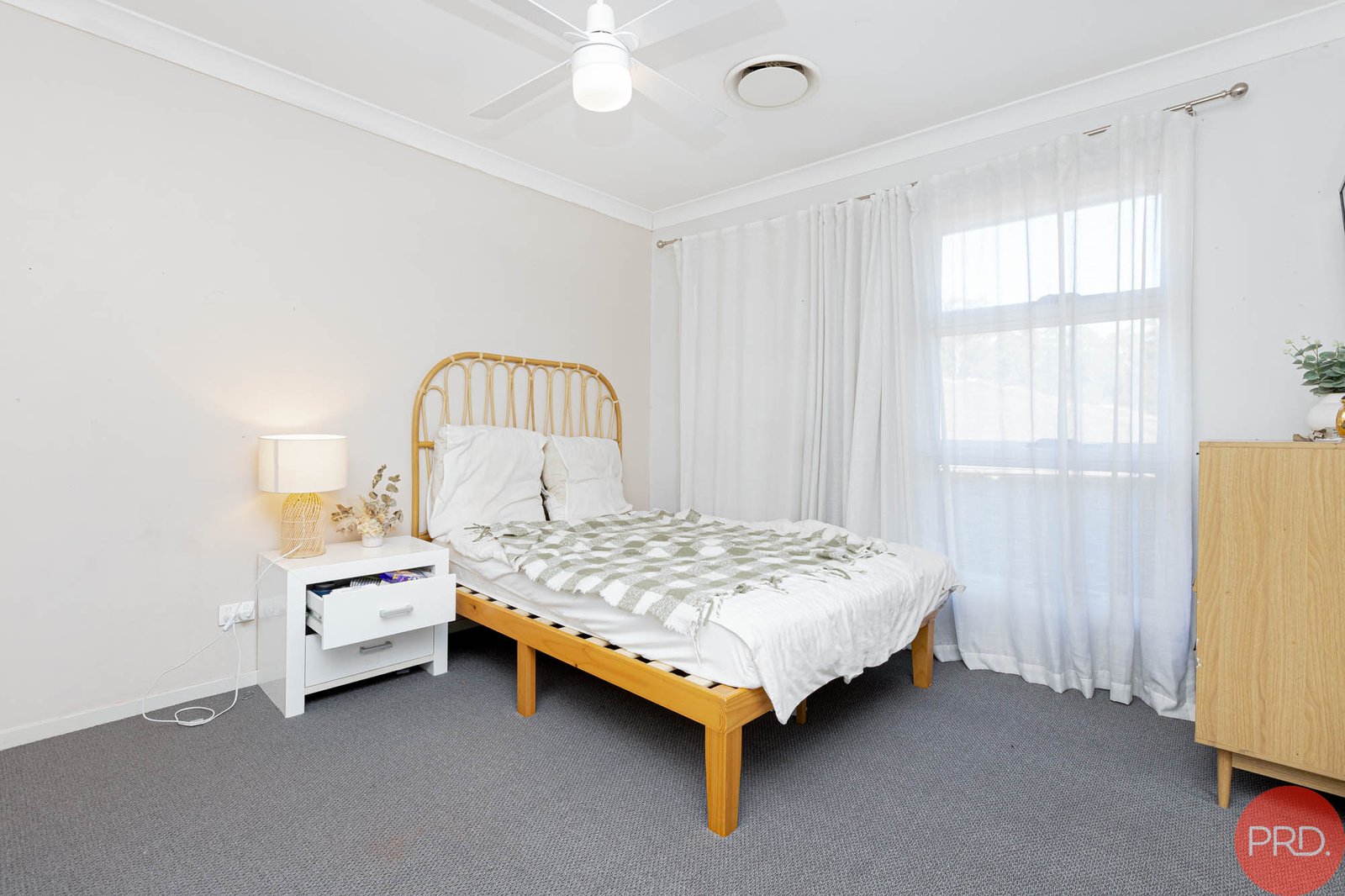 37 Hinchinbrook Close ASHTONFIELD 13