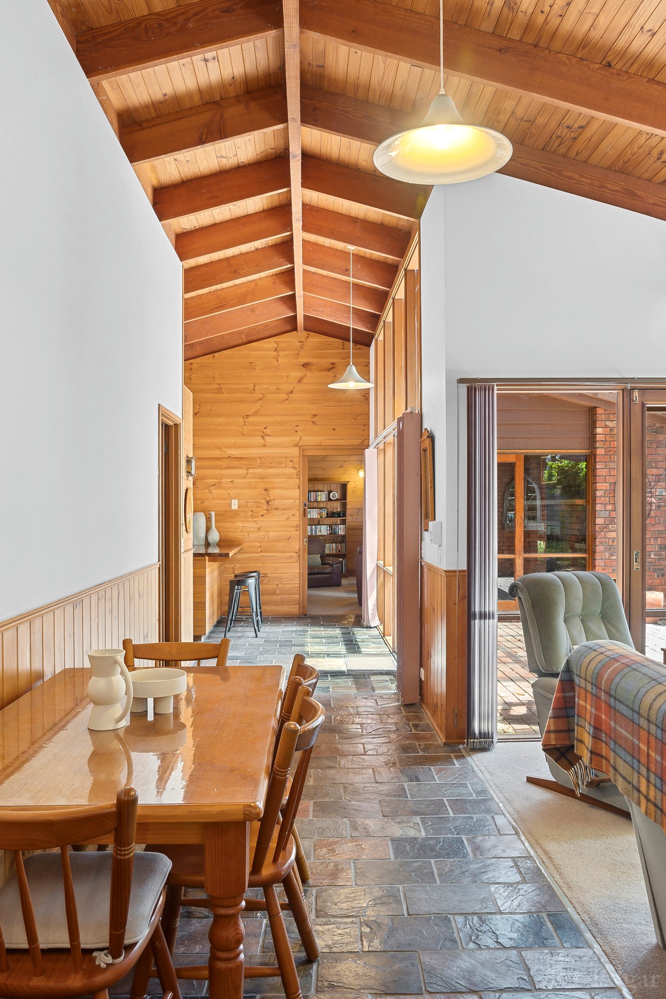 Real Estate and Property in 37 Hollywood Boulevard, Point Lonsdale, VIC