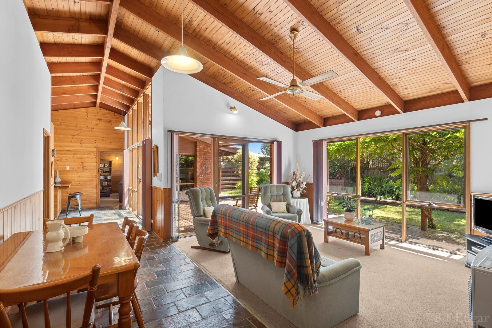 Real Estate and Property in 37 Hollywood Boulevard, Point Lonsdale, VIC