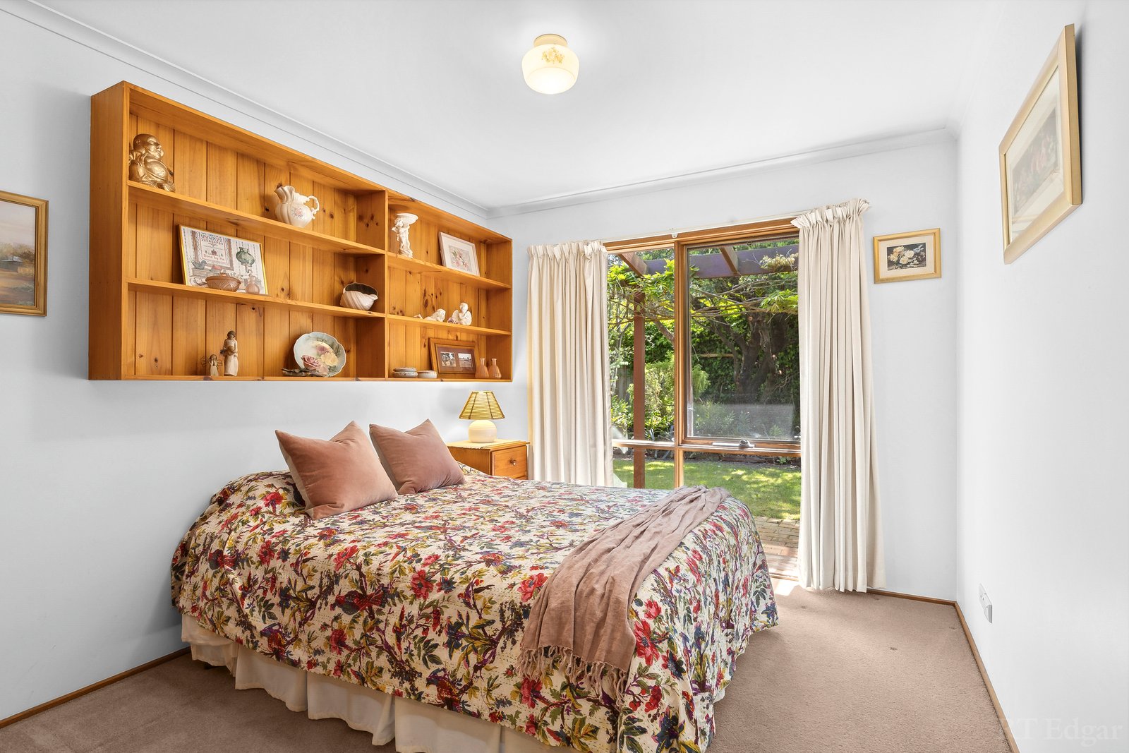 Real Estate and Property in 37 Hollywood Boulevard, Point Lonsdale, VIC
