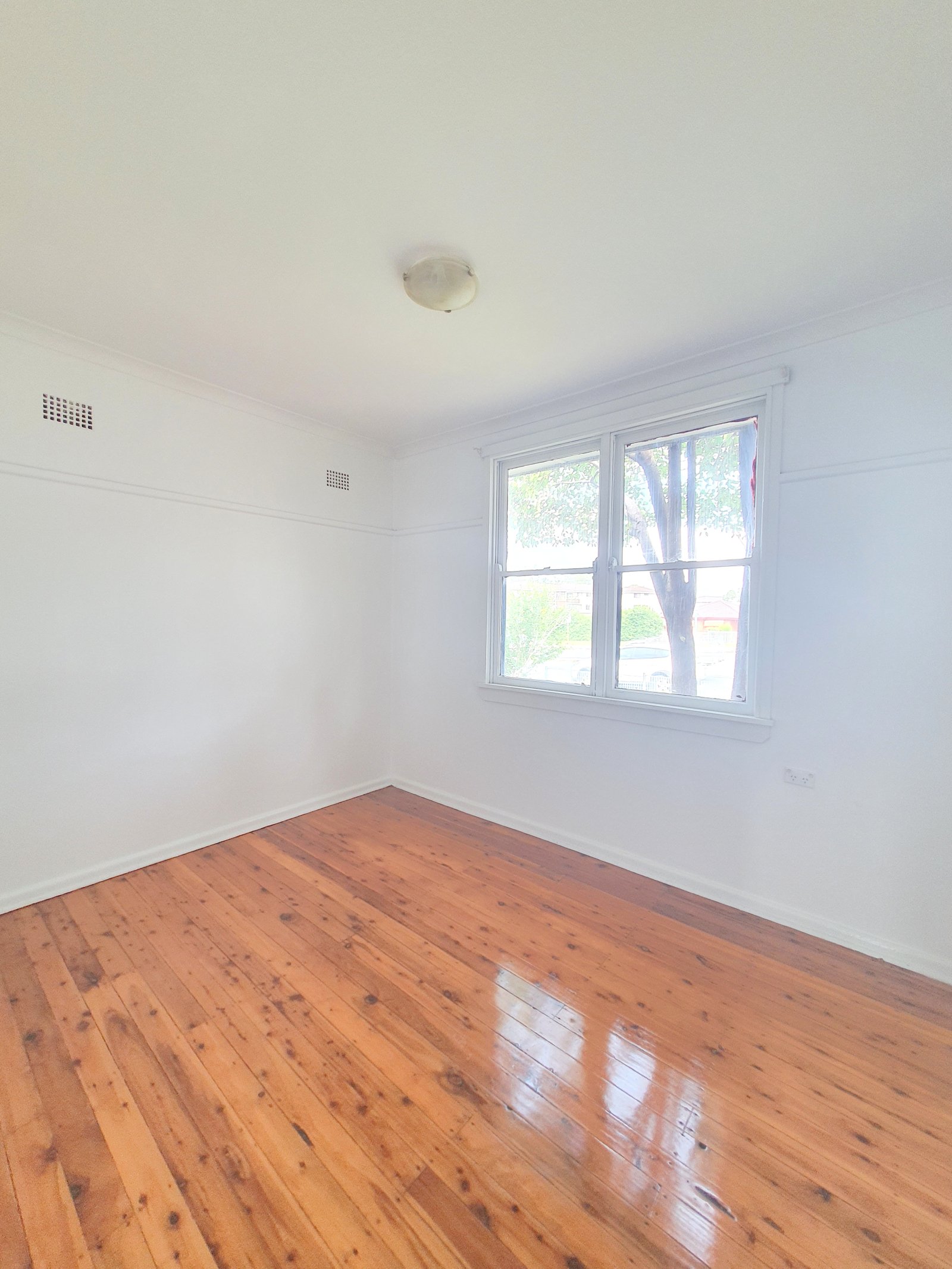 37 Hume Highway WARWICK FARM 3