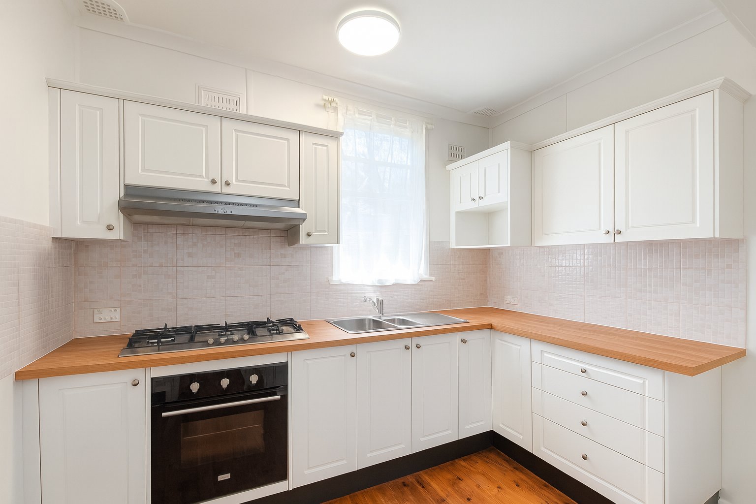 37 Hume Highway WARWICK FARM 2