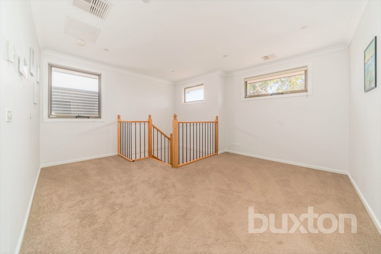 Gallery: 3/7 Huon Grove