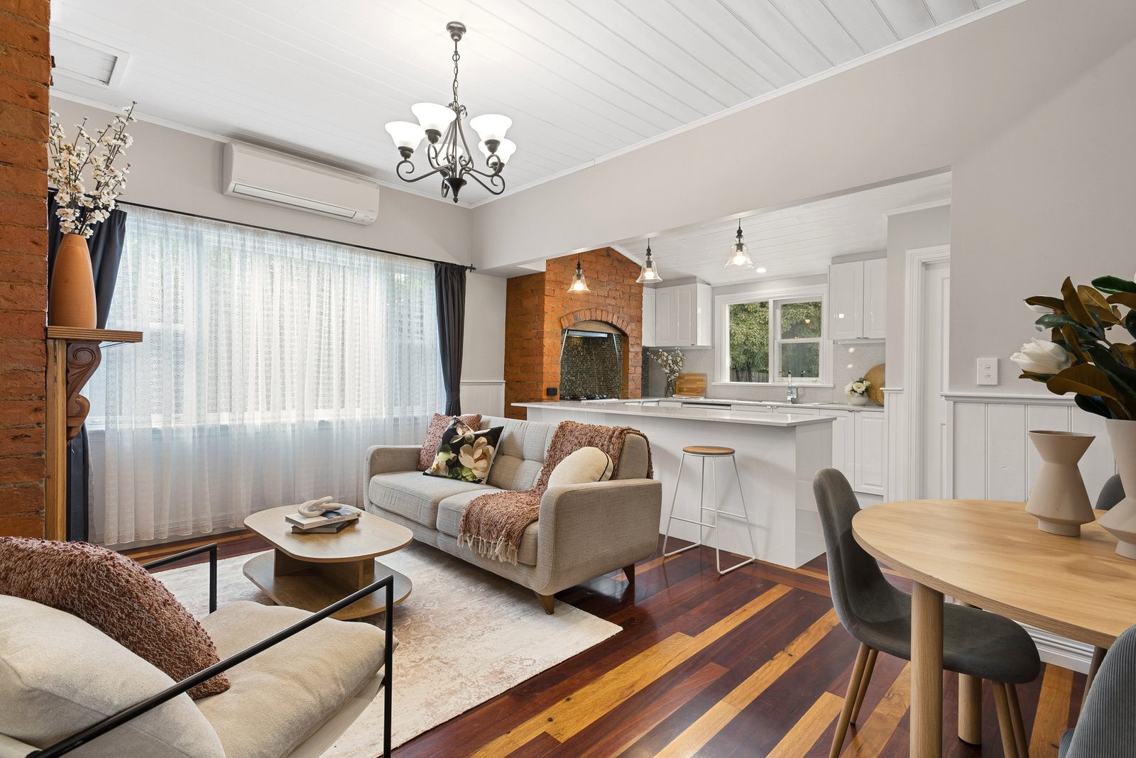 Real Estate and Property in 37 Hutton Street, Kyneton, VIC