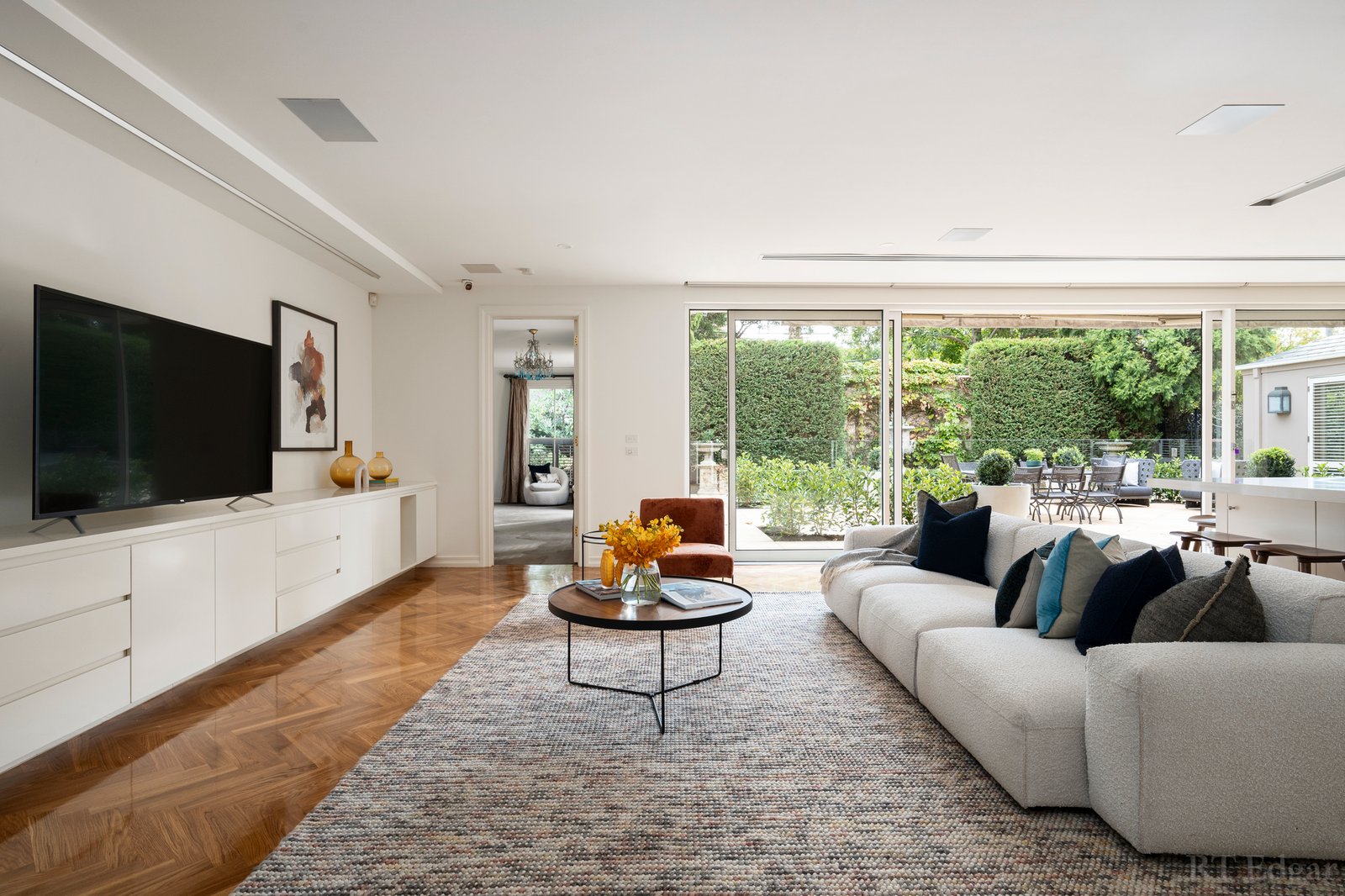 Real Estate and Property in 37 Irving Road, Toorak, VIC