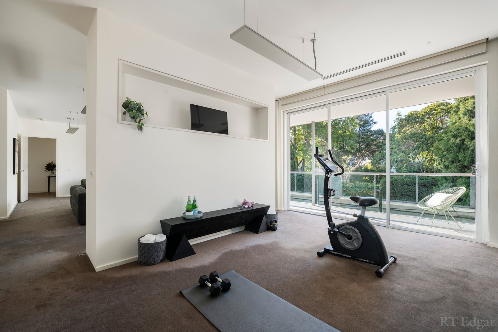 Real Estate and Property in 37 Irving Road, Toorak, VIC