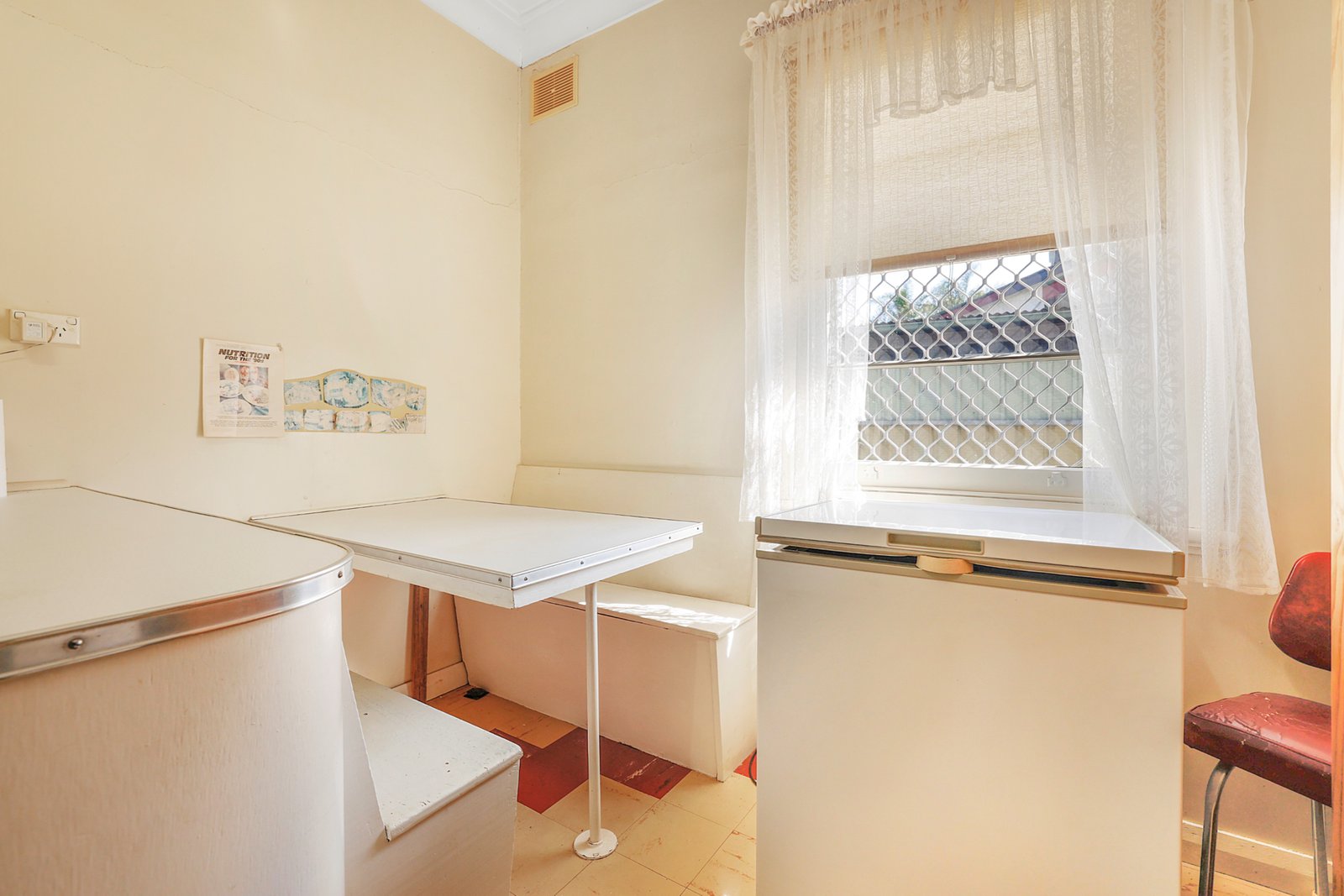 37 Jean Street TAMWORTH 11