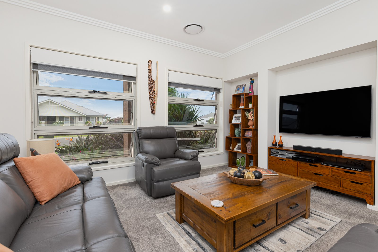 37 Johannes Street LOCHINVAR 9