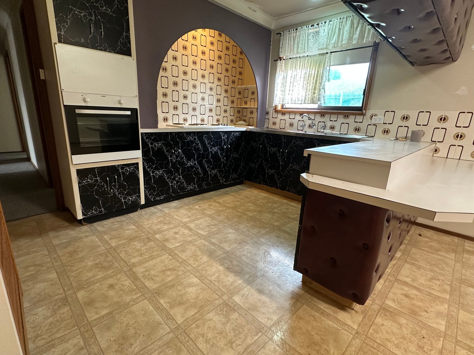 37 John Street SOUTH TAMWORTH 4