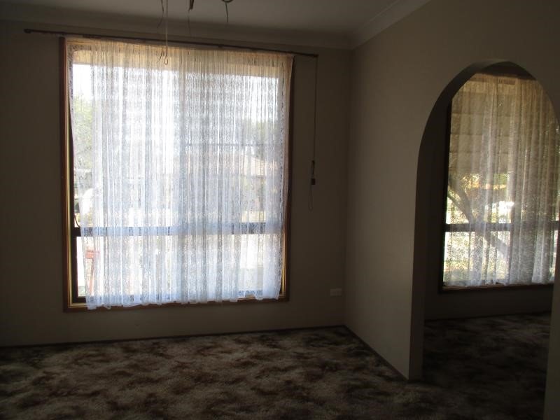 37 John Street TAMWORTH 4