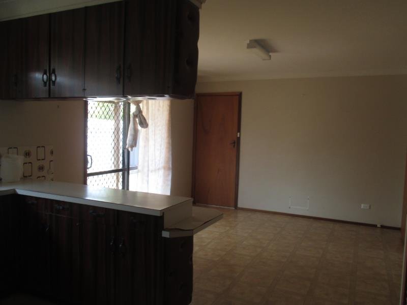 37 John Street TAMWORTH 5