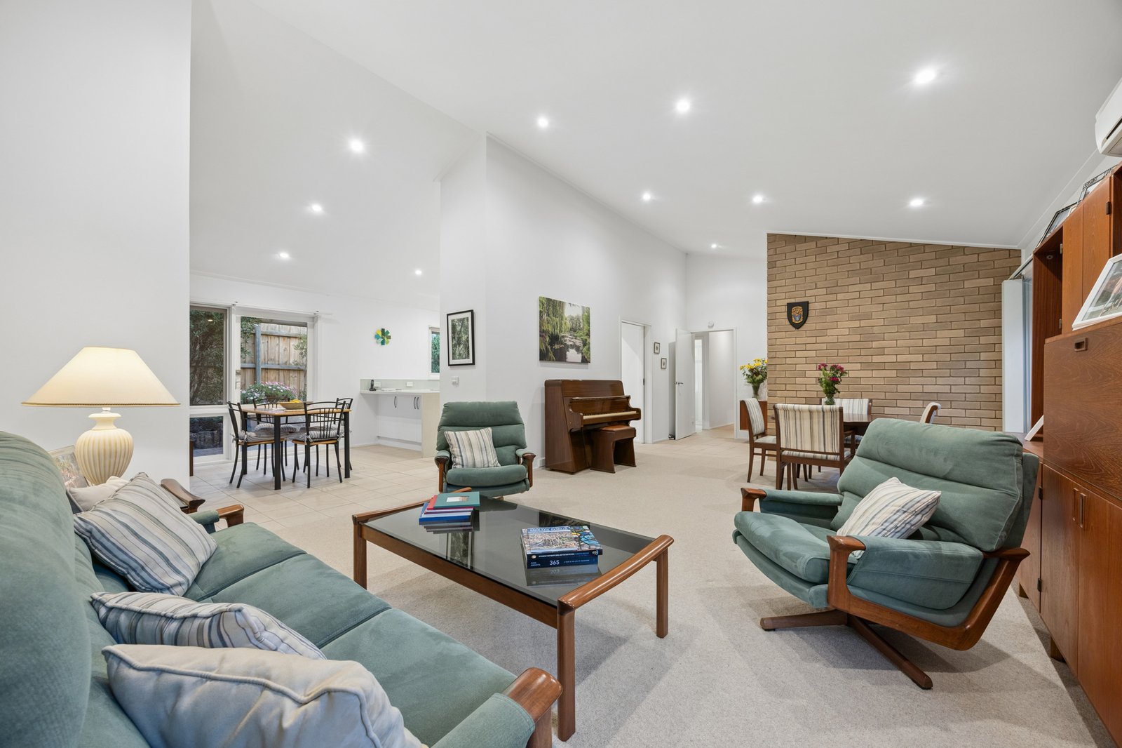 Gallery: 37 Kingswood Drive