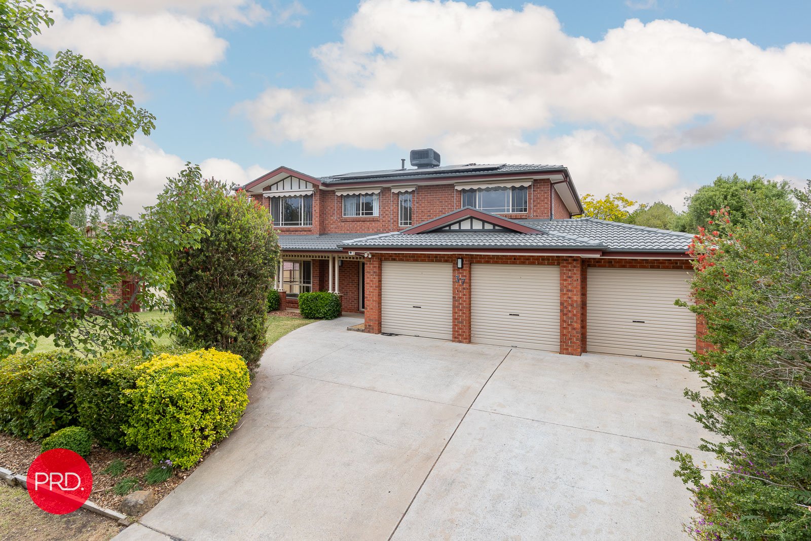 37 Kinlyside Avenue JERRABOMBERRA 2