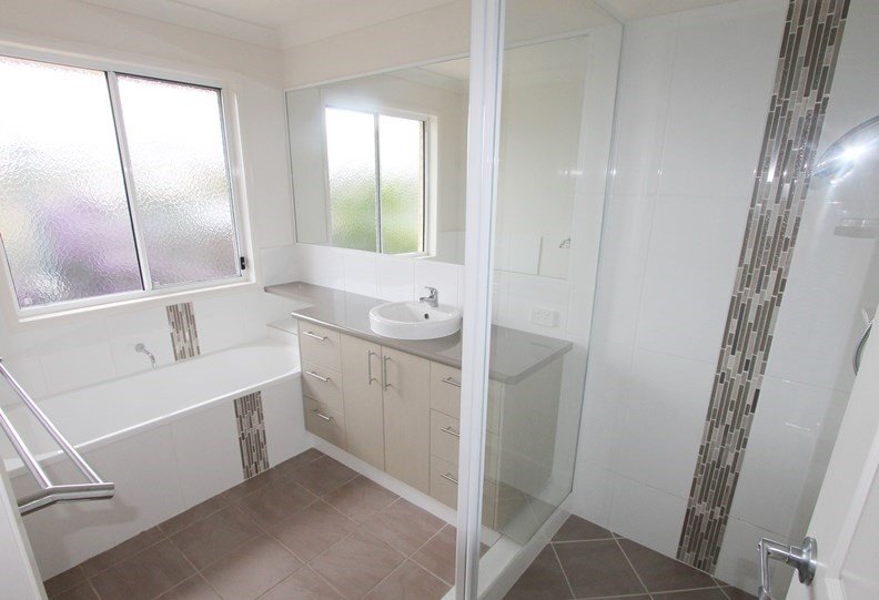 37 Koowin Drive KIRKWOOD 3