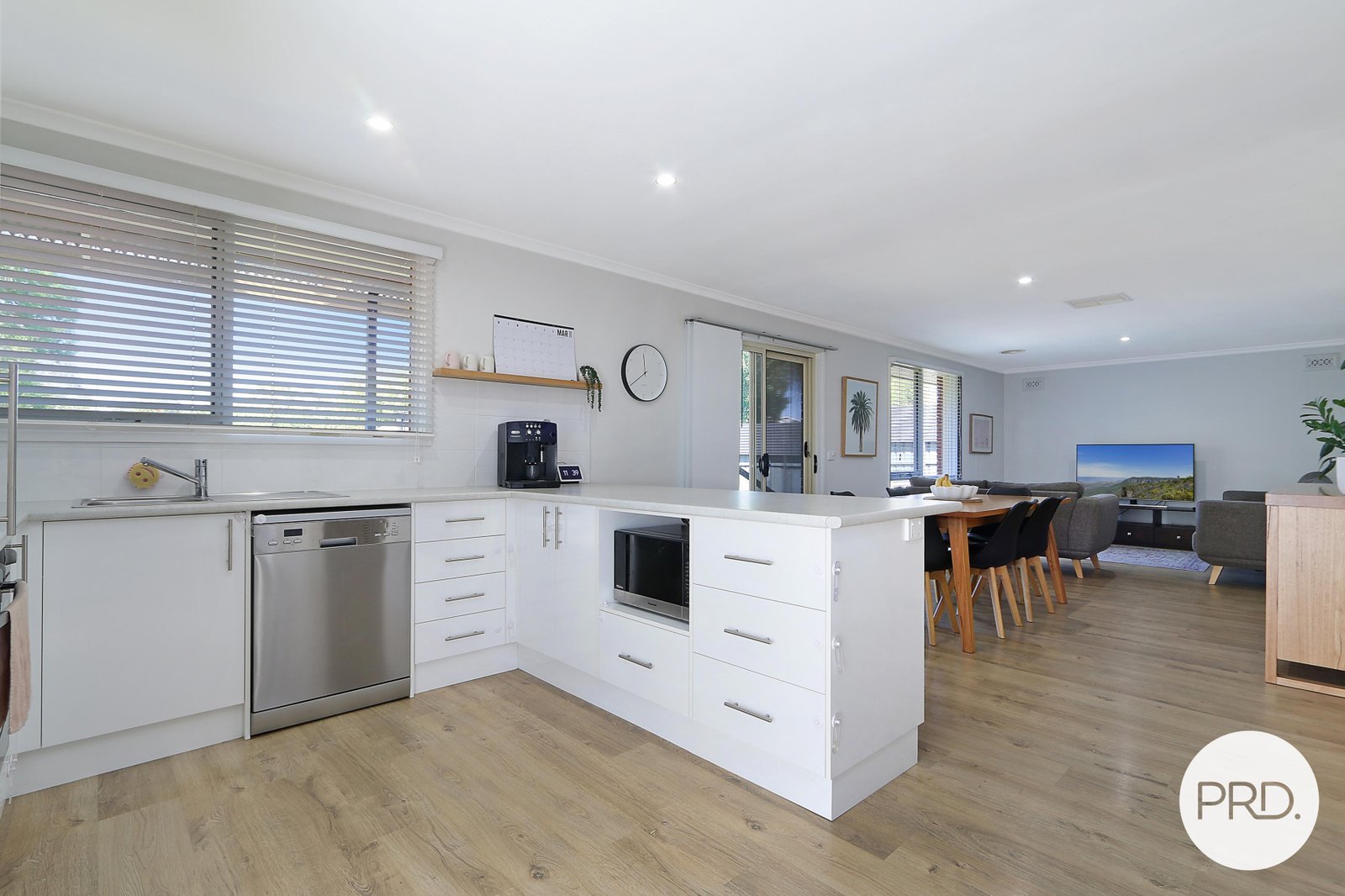 37 Kosciuszko Road THURGOONA 2
