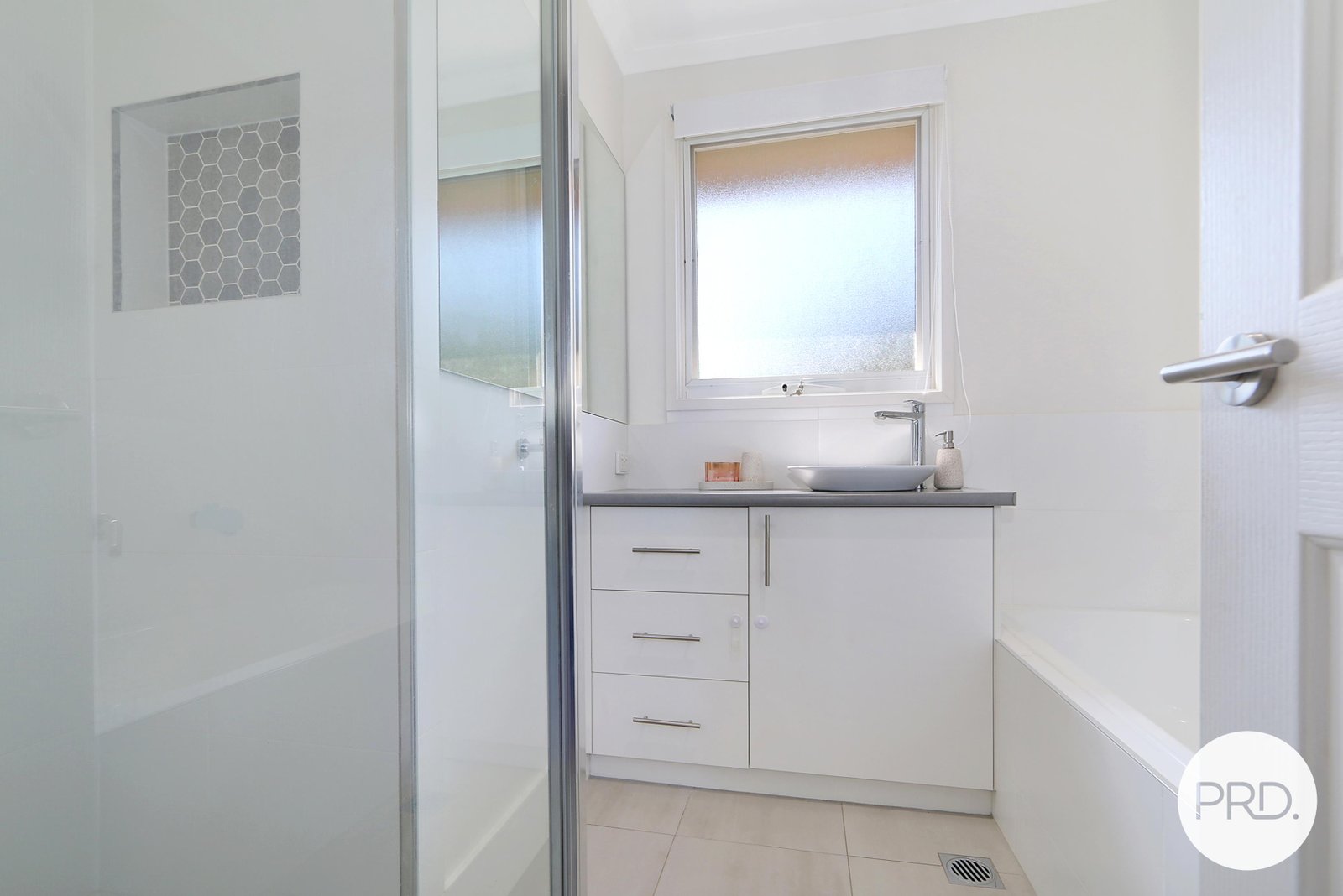 37 Kosciuszko Road THURGOONA 6