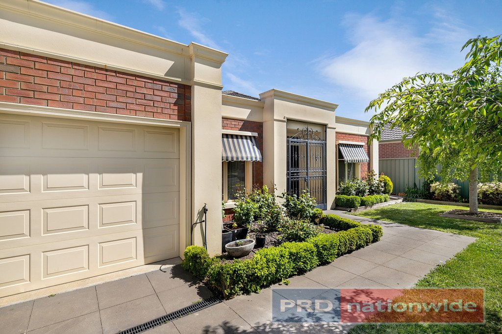 37 Lake Gardens Avenue LAKE GARDENS 2