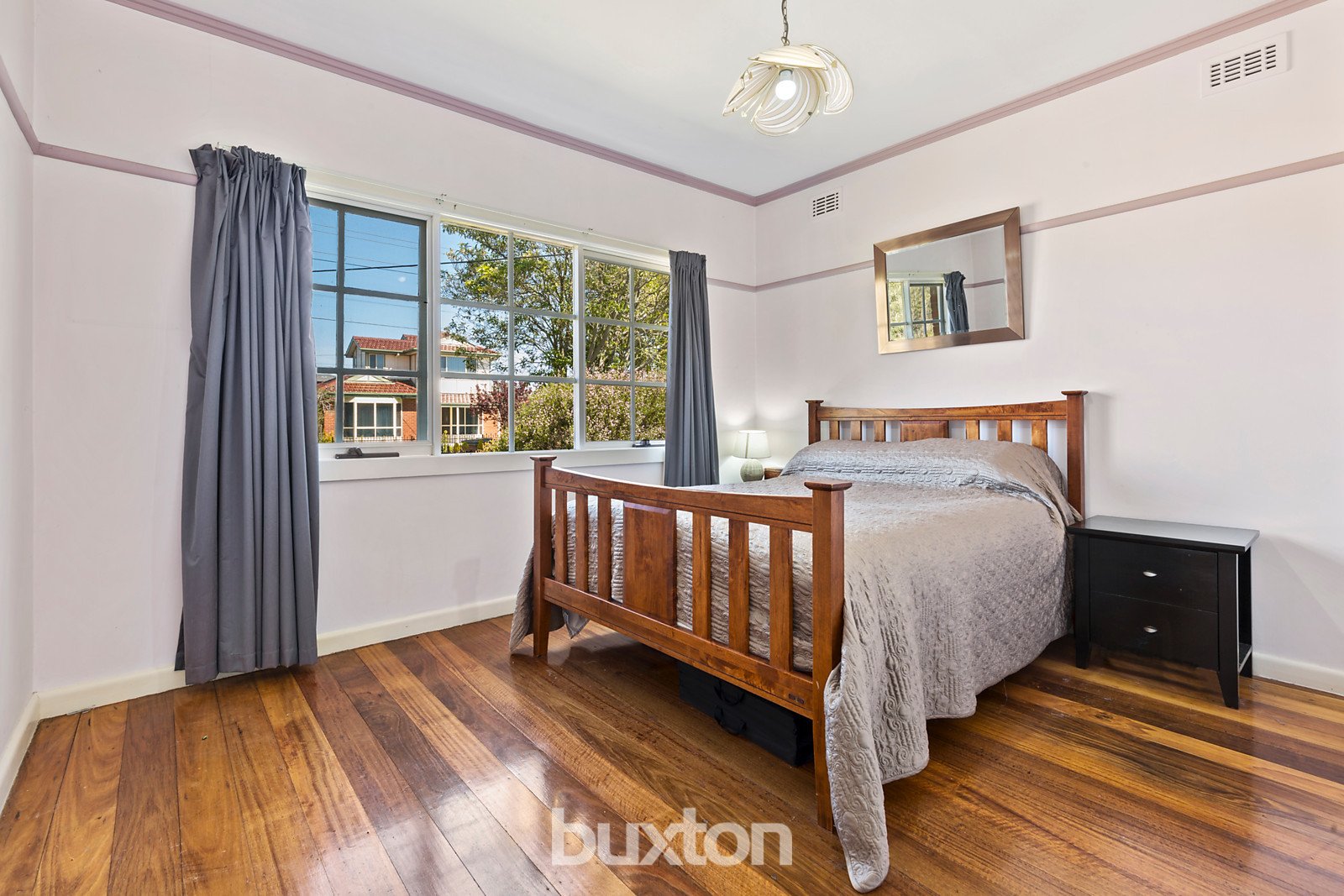 Gallery: 37 Latham Street