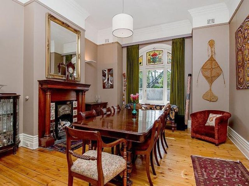 Gallery: 37 Loch Street