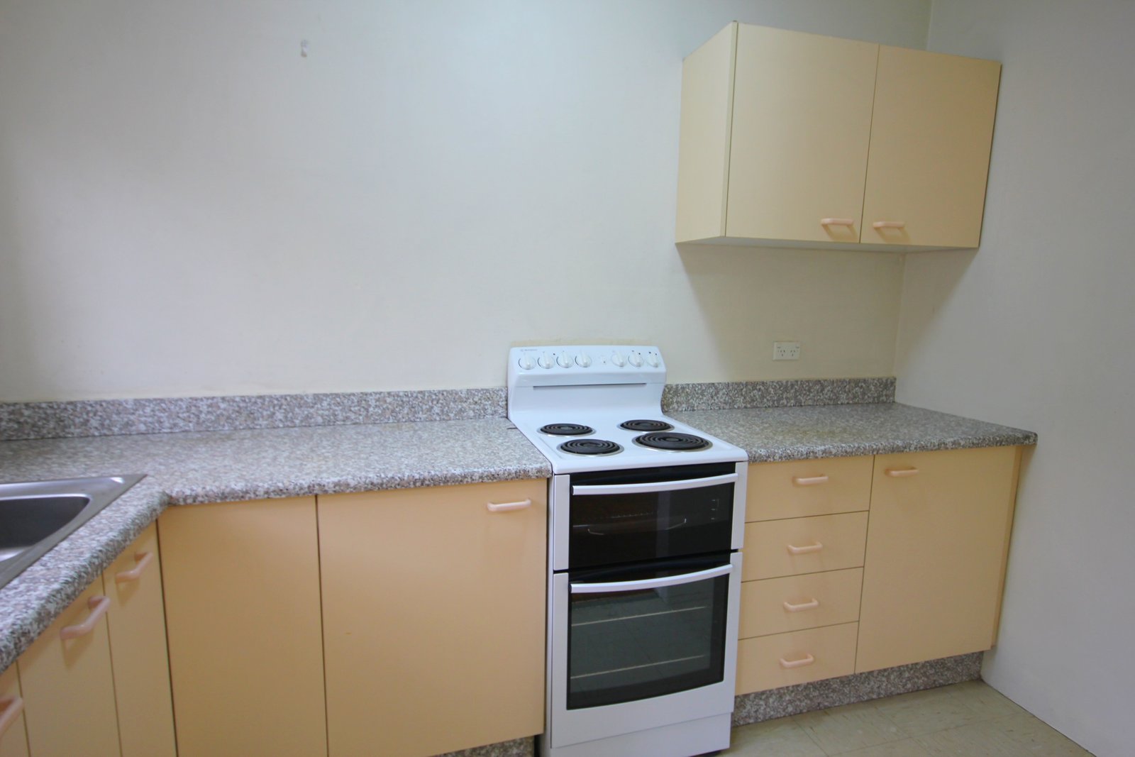 3/7 London Street ENMORE 3