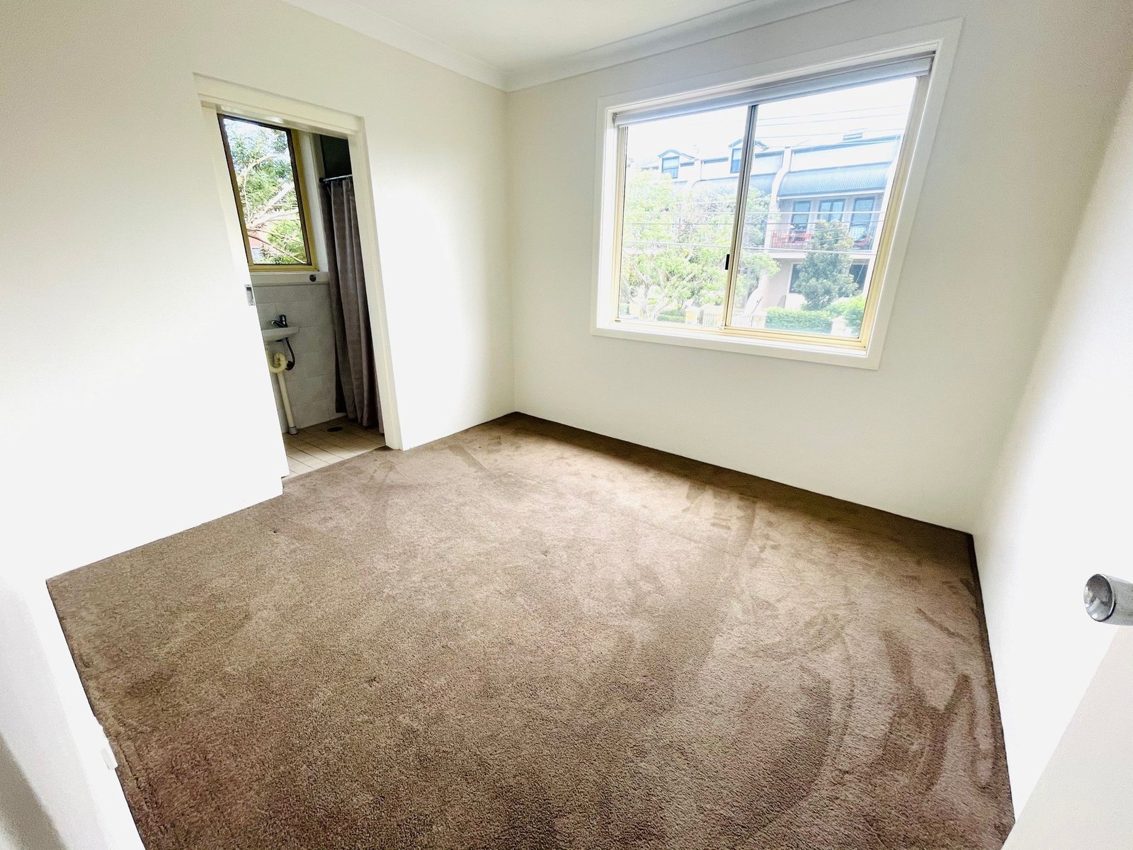 3/7 London Street ENMORE 3