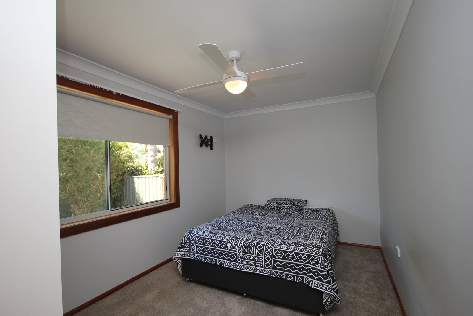 37 Lord Street LAURIETON 9