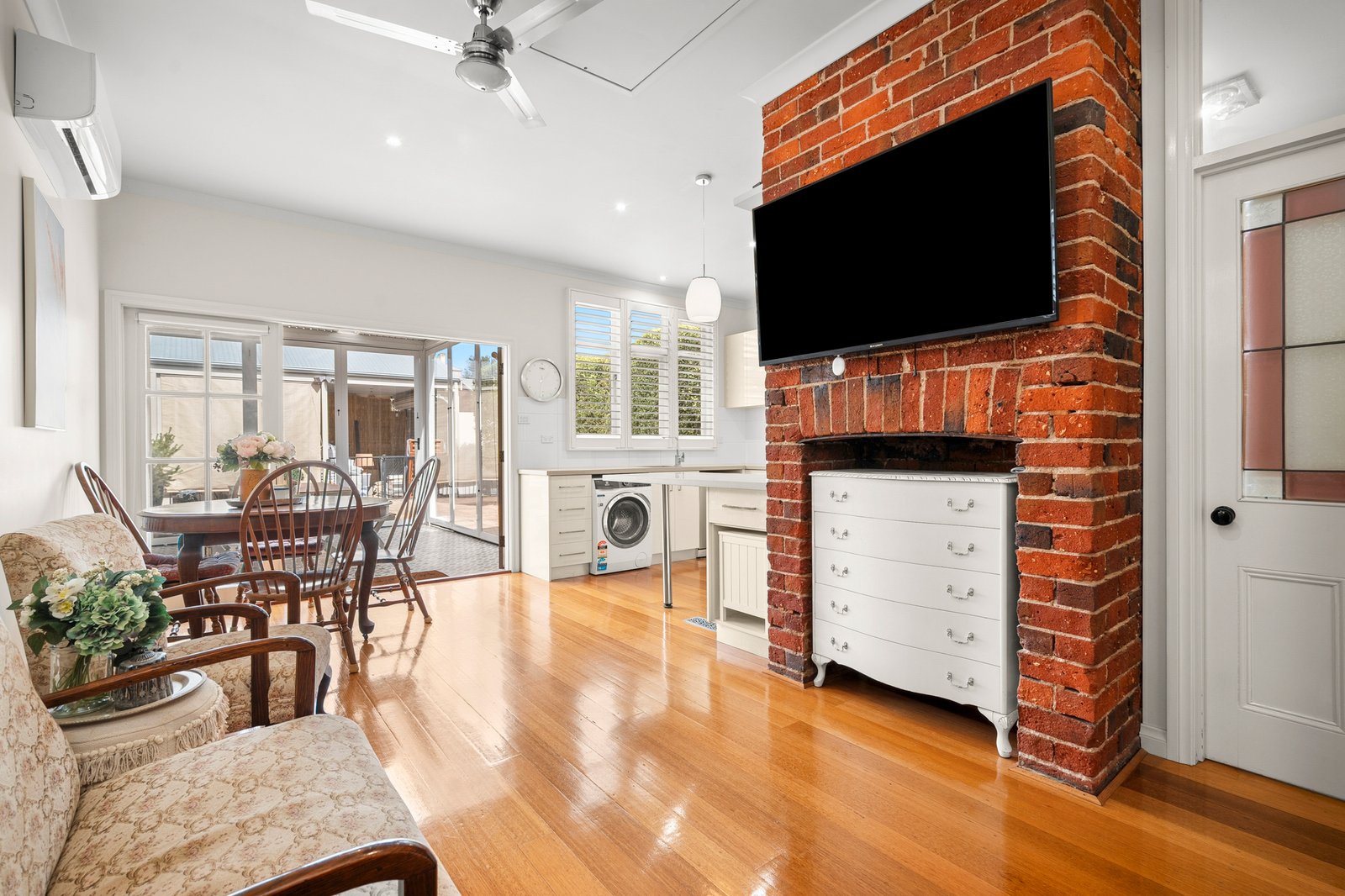 Gallery: 37 Lupton Street
