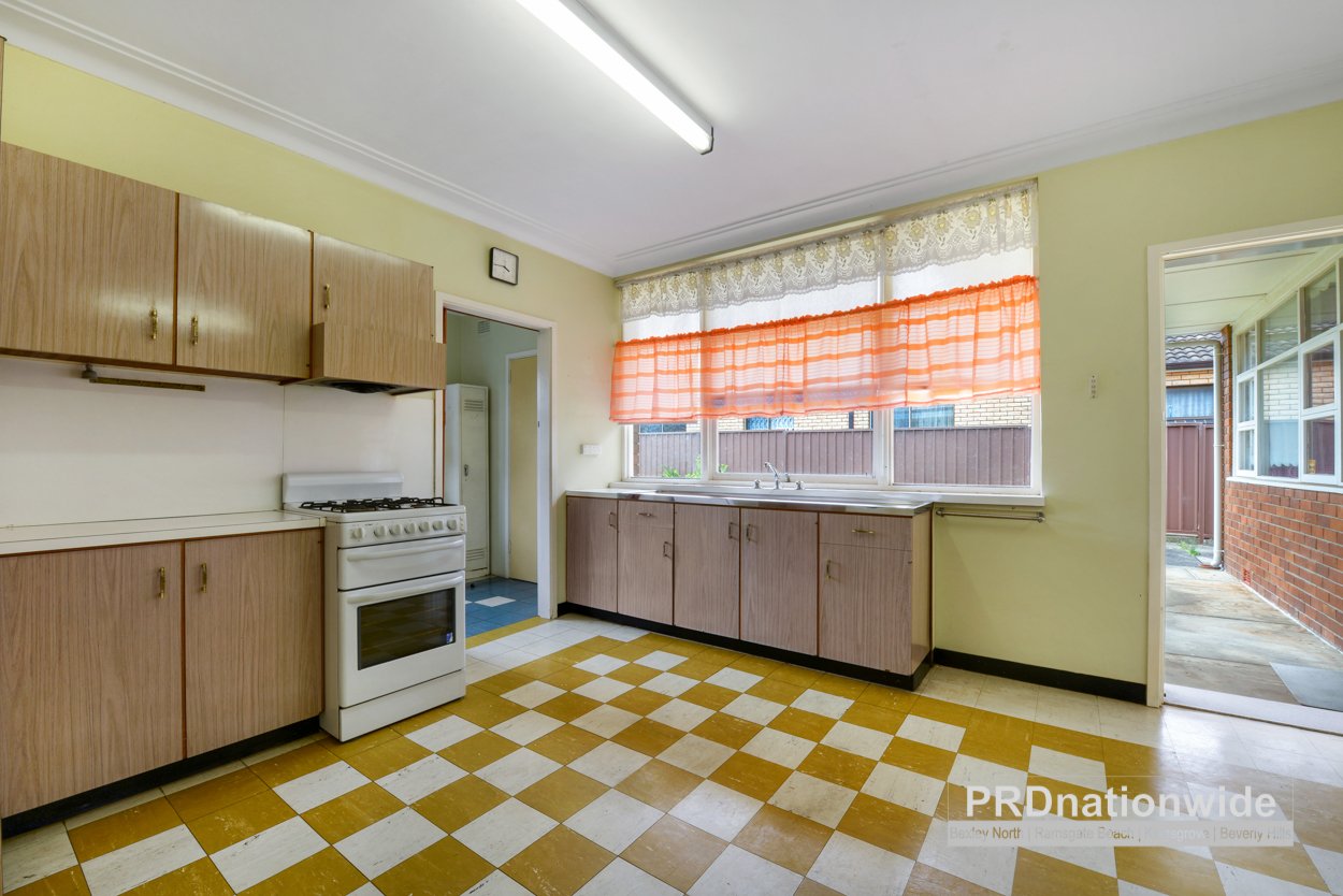 37 MacDonald Street SANS SOUCI 3