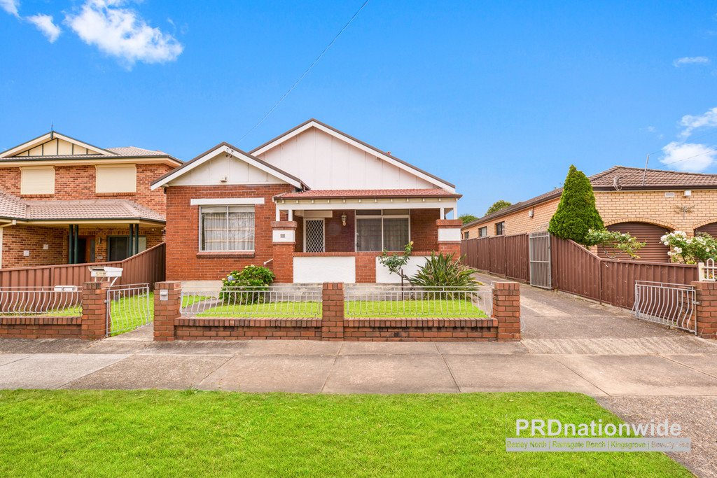 37 MacDonald Street SANS SOUCI 1