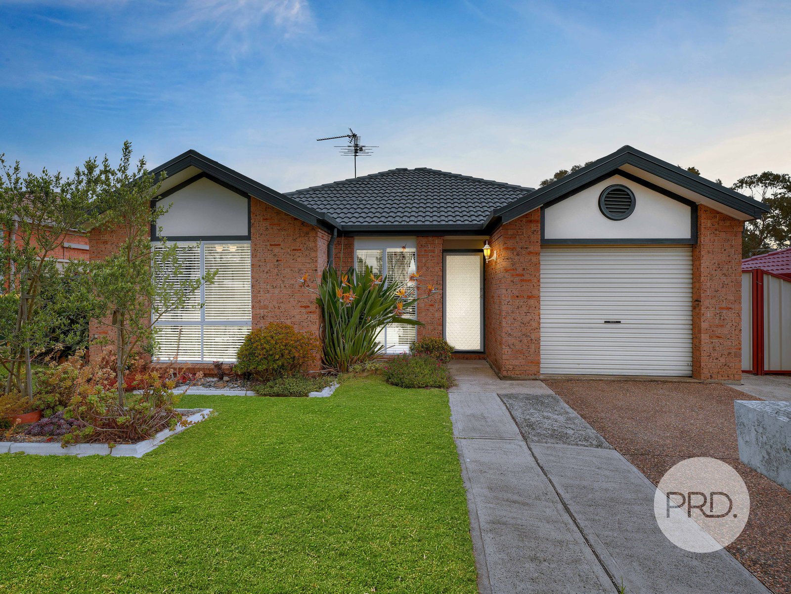 37 Mackillop Cres  ST HELENS PARK 2