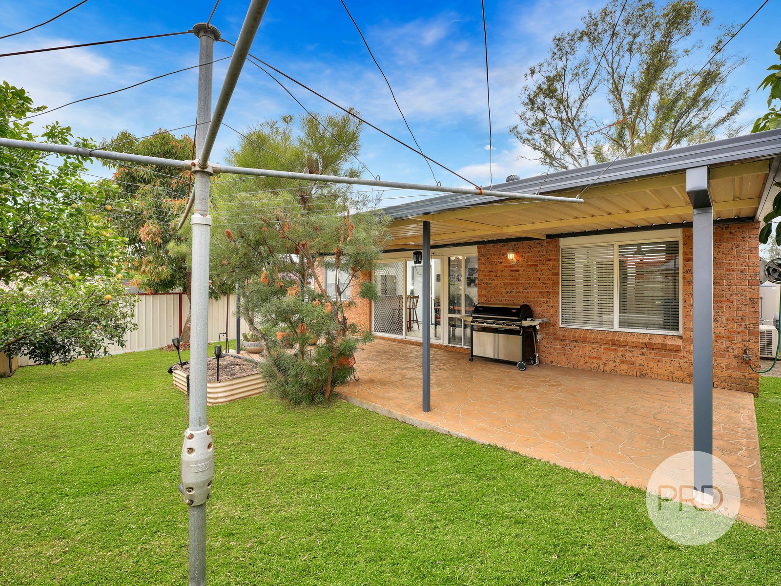 37 Mackillop Cres  ST HELENS PARK 11