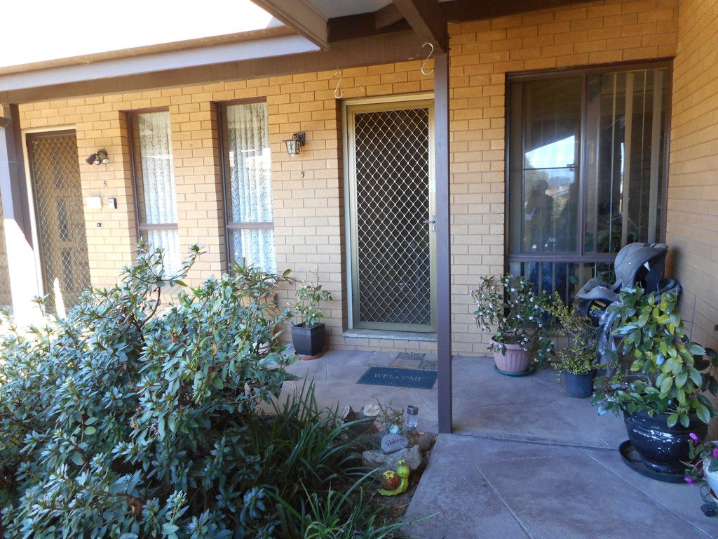 3/7 Mangaroo Avenue TUMUT 1