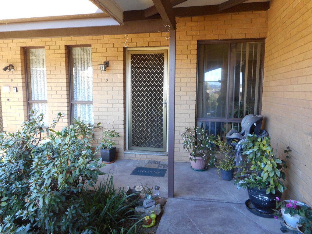 3/7 Mangaroo Avenue TUMUT 12