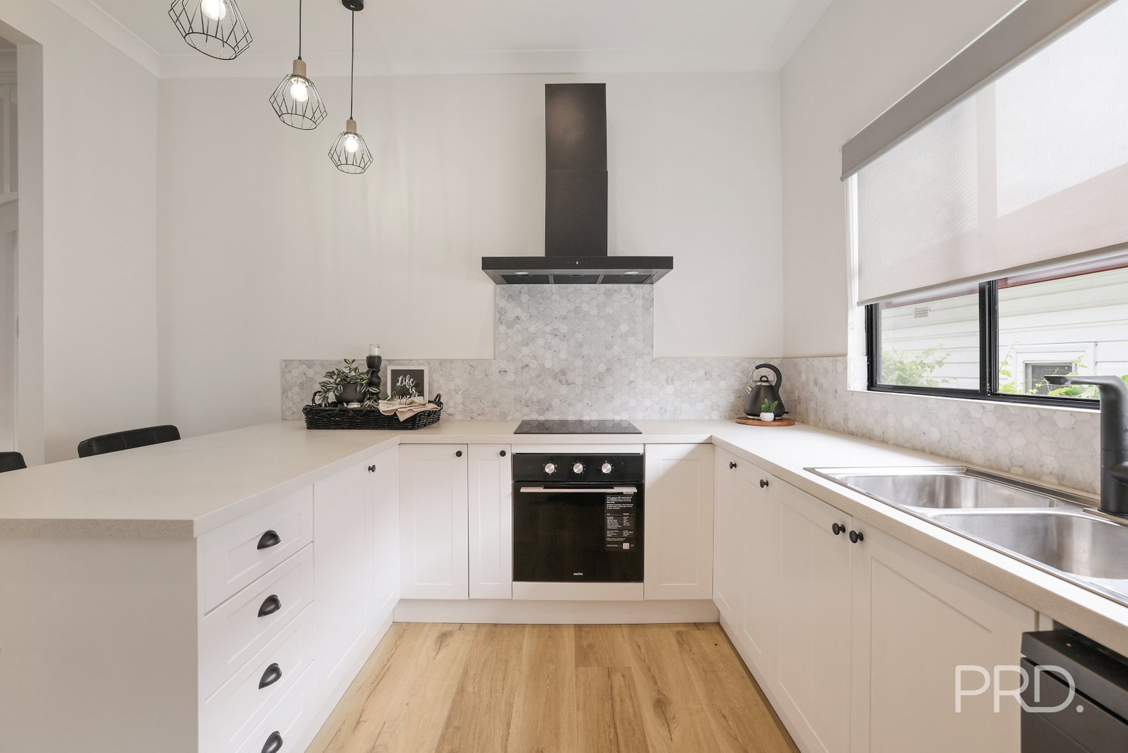 37 Mathews Street TAMWORTH 23