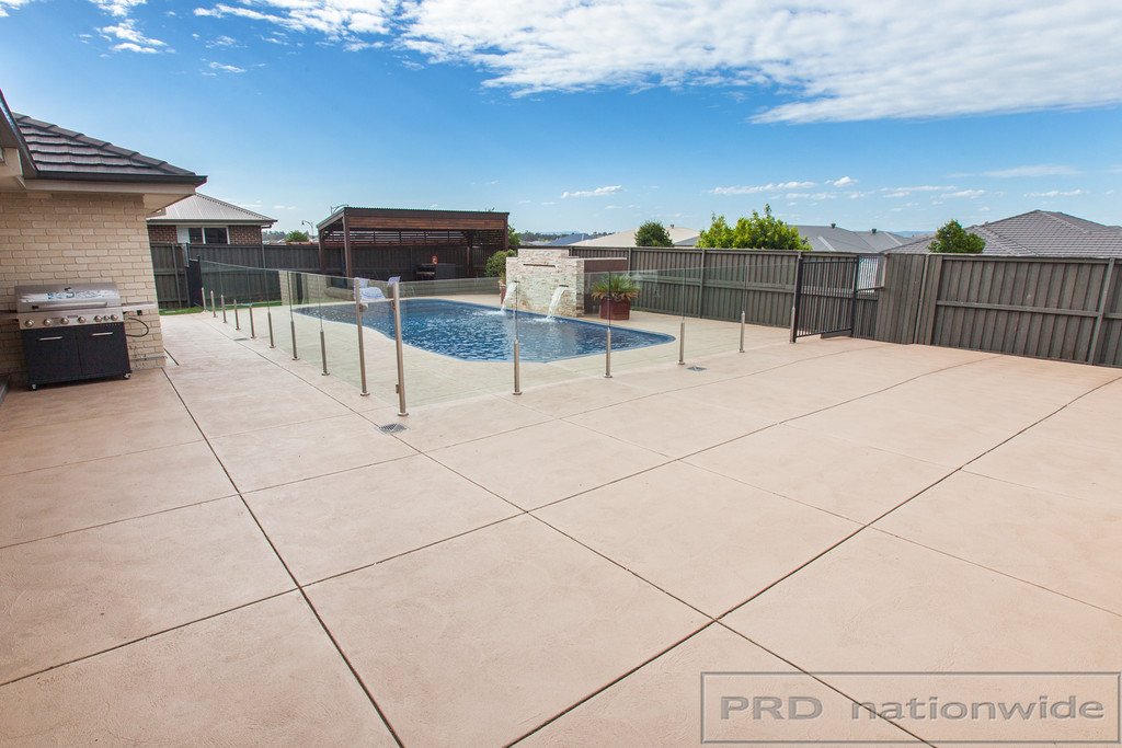 37 Mistfly Street CHISHOLM 10