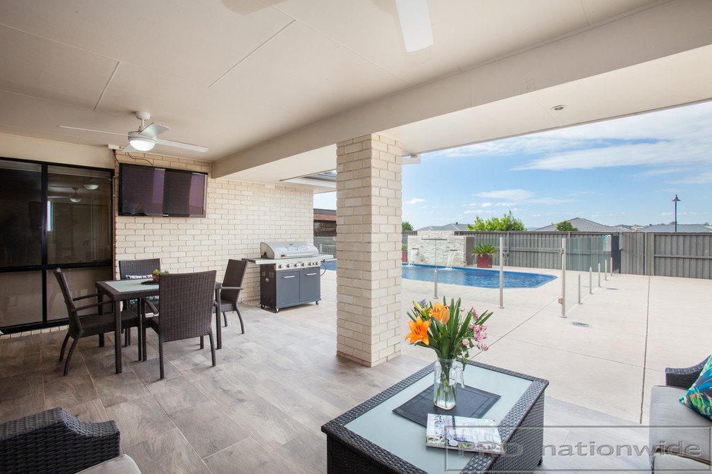 37 Mistfly Street CHISHOLM 11