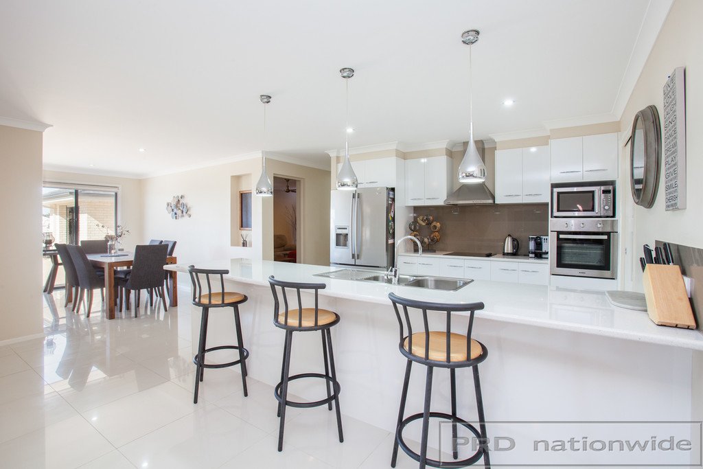 37 Mistfly Street CHISHOLM 18