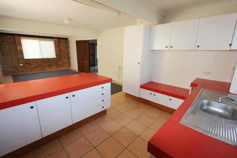 37 Mitchell Avenue MOLENDINAR 12