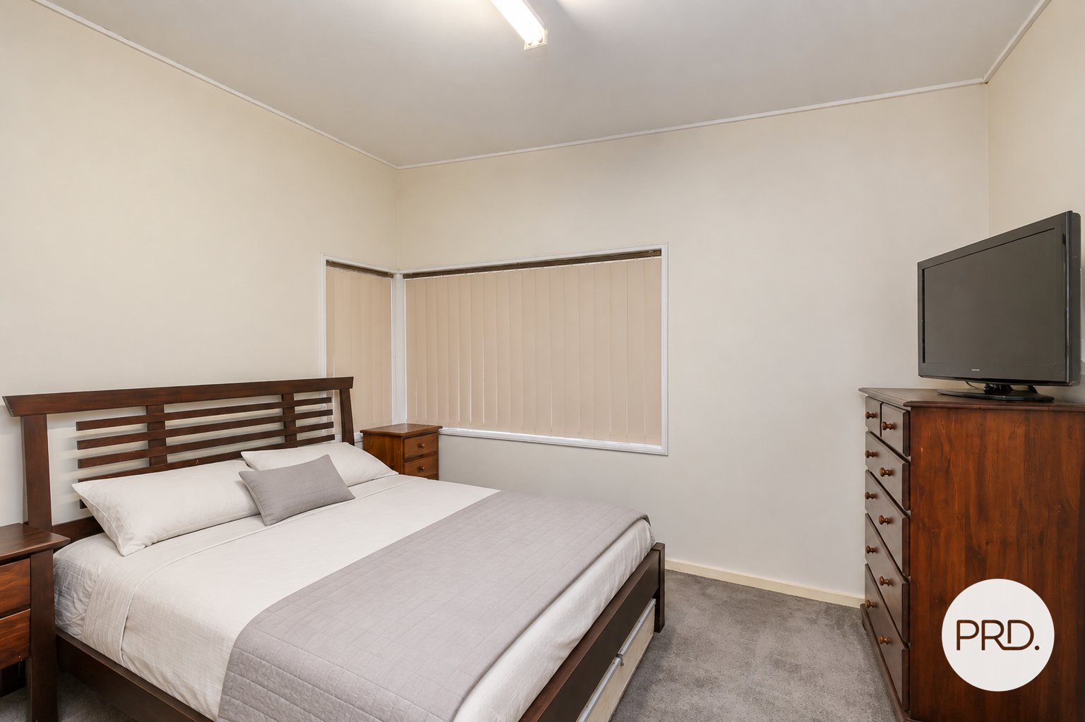 37 Neilpo Street DARETON 9