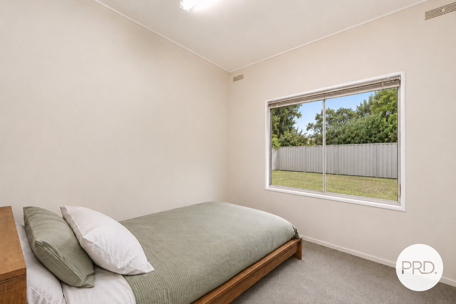 37 Neilpo Street DARETON 12
