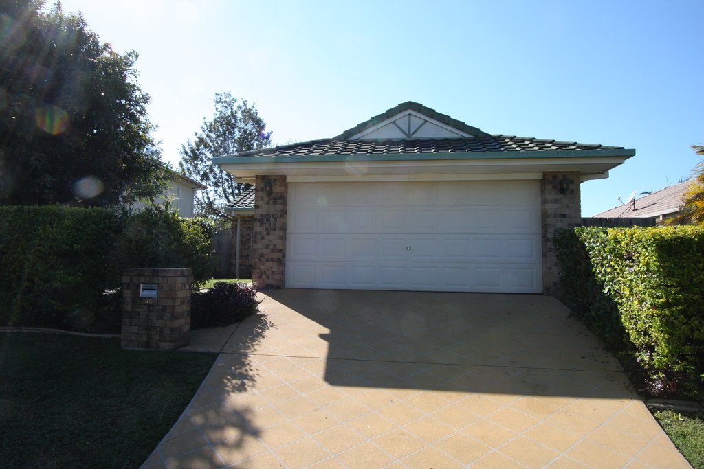 37 Oakdale Avenue NERANG 2