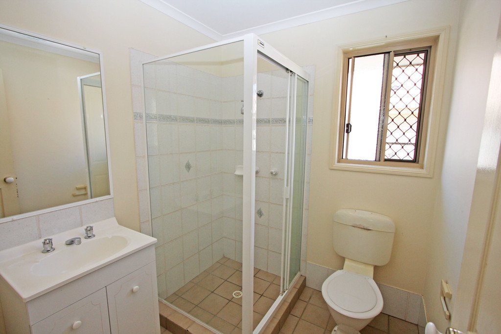 37 Oakdale Avenue NERANG 8