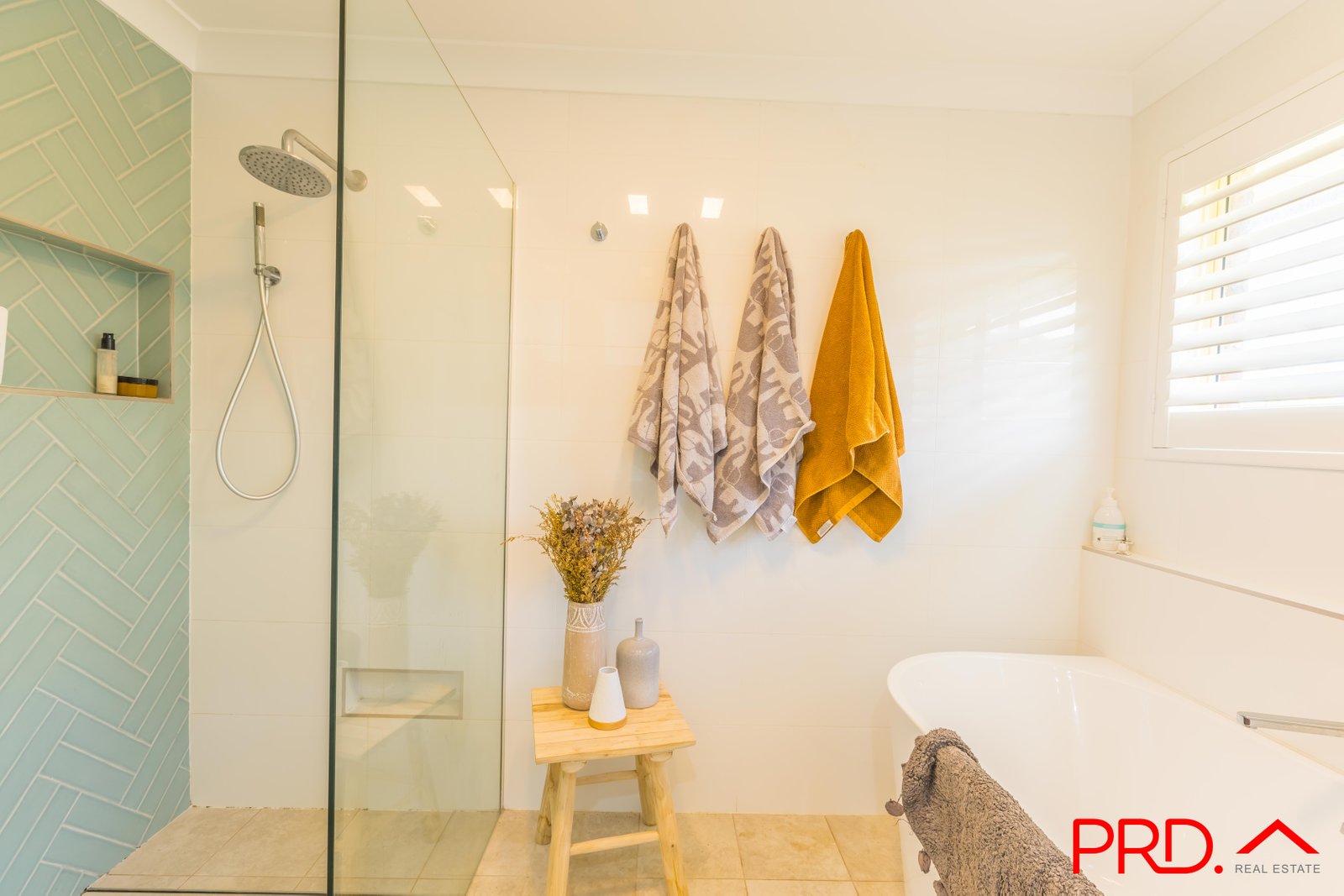 37 Pages Lane TAMWORTH 10