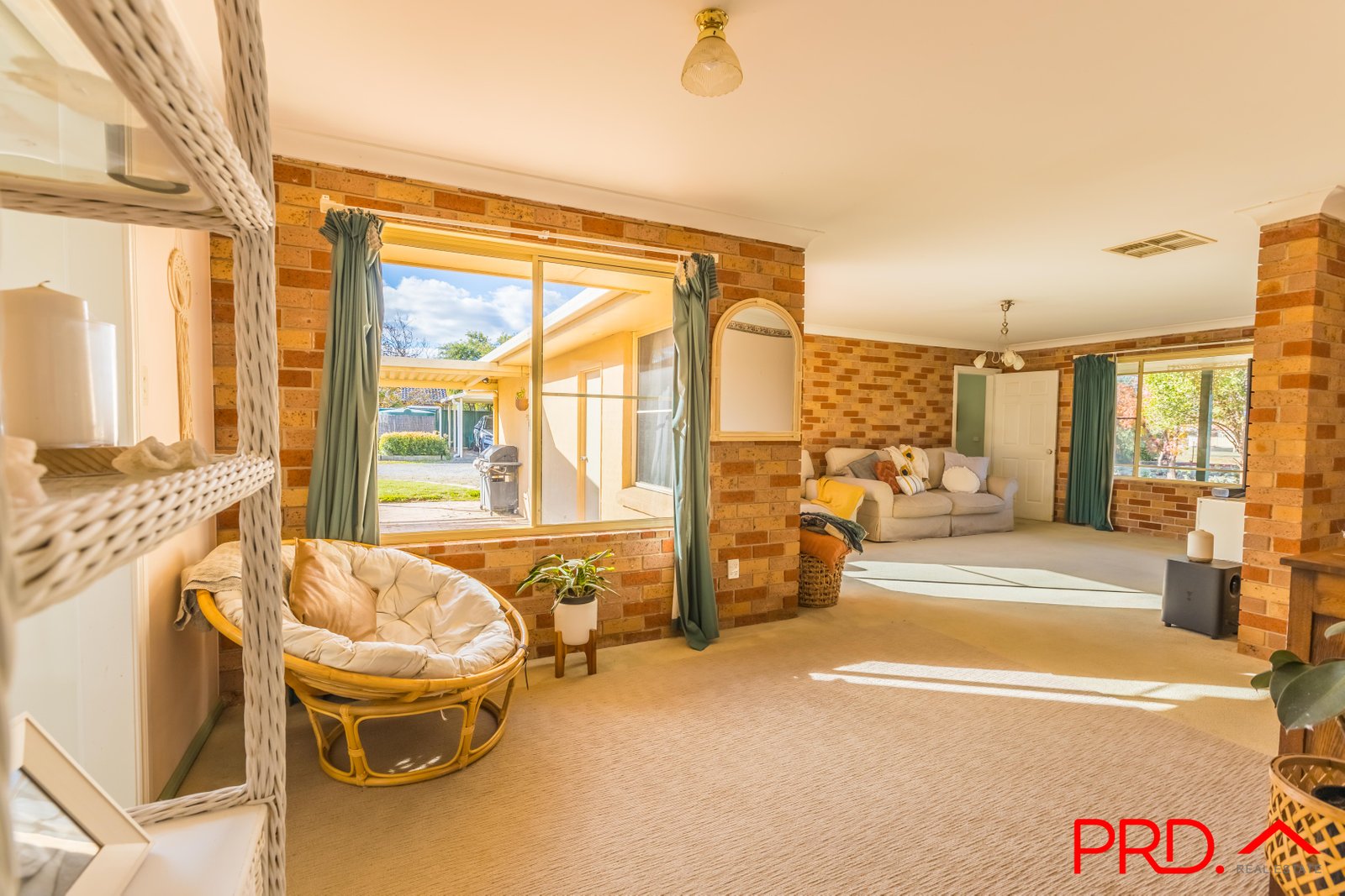 37 Pages Lane TAMWORTH 14